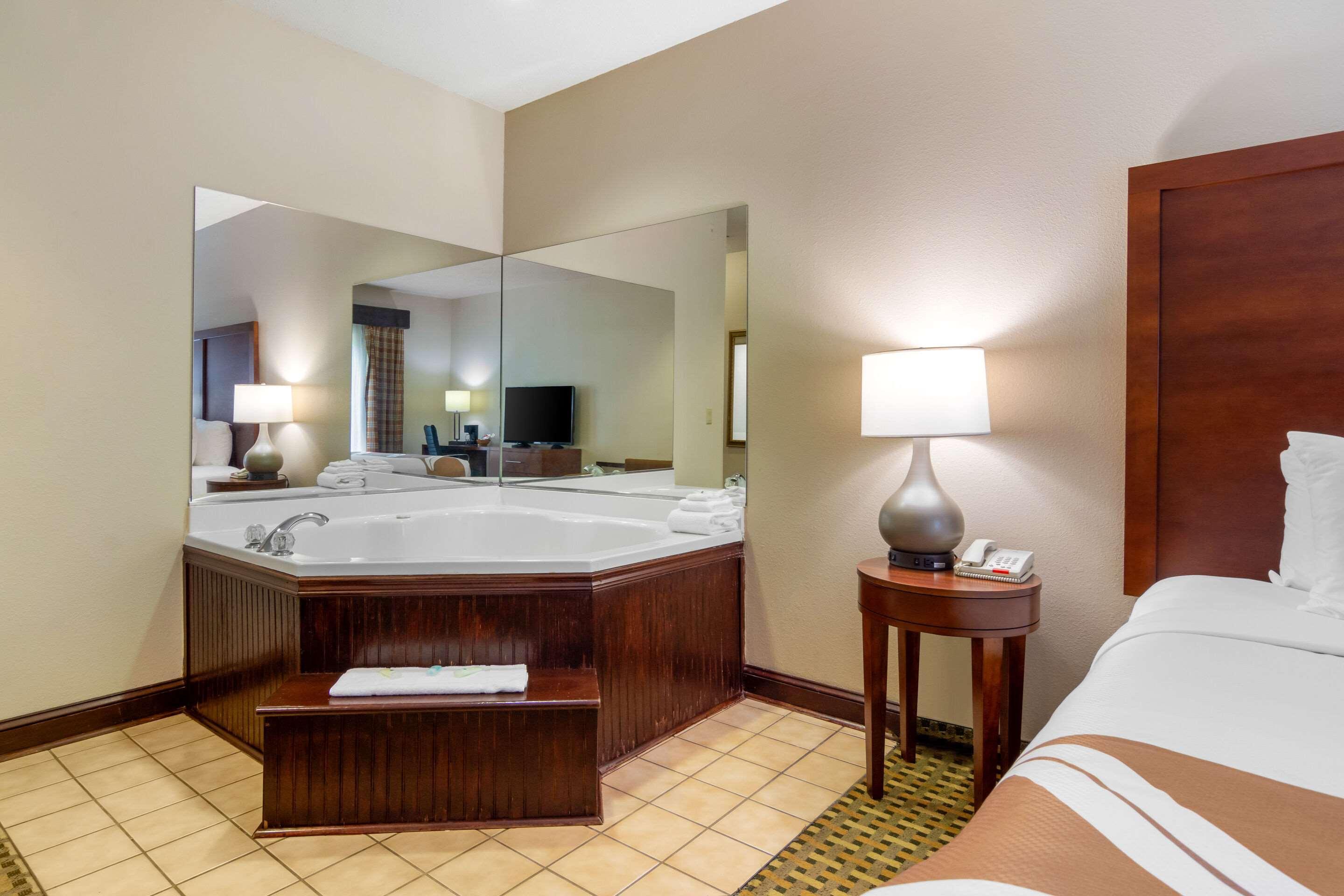 Quality Inn & Suites Decatur - Atlanta East Lithonia Exteriör bild